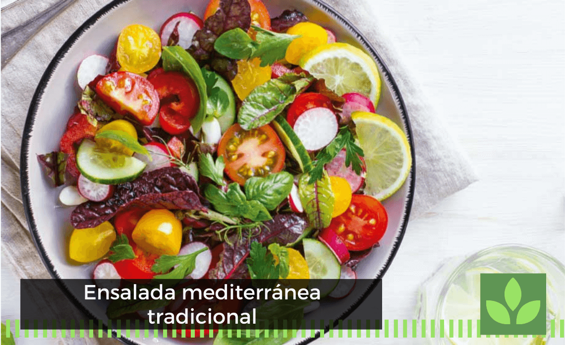 Ensalada mediterránea tradicional