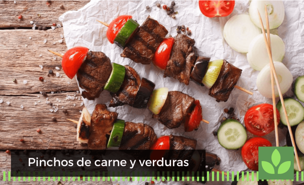 Pinchos de carne y verduras